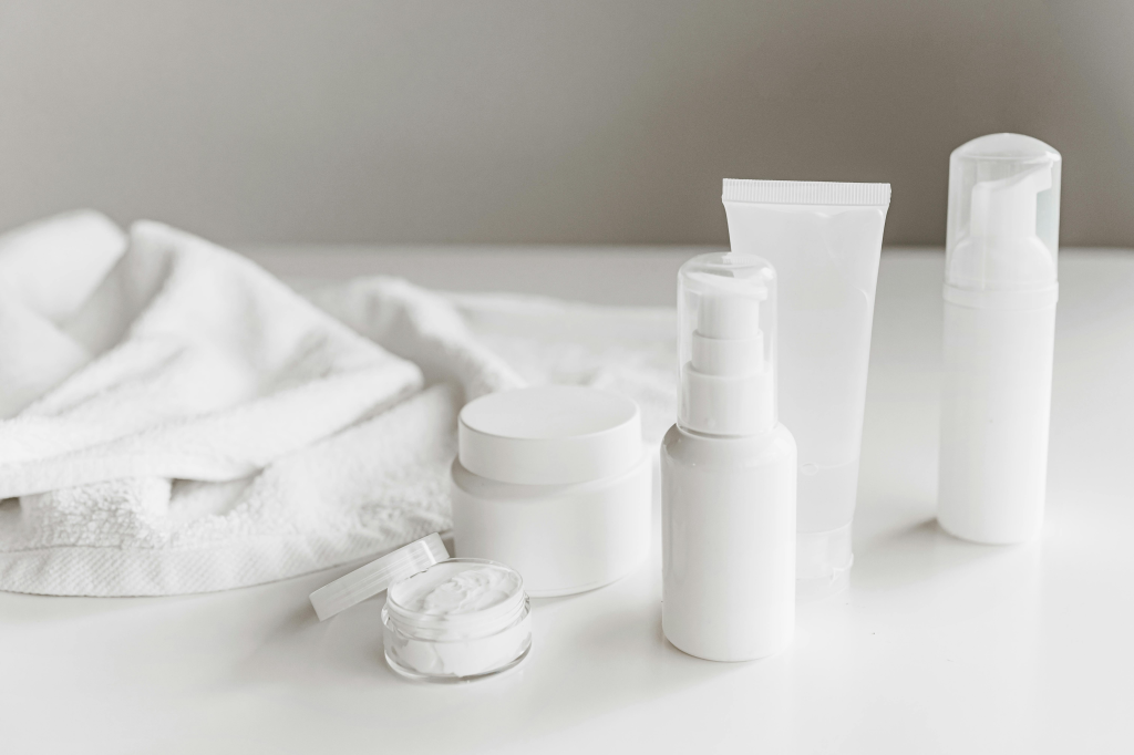 Perfect Skincare Gift Sets She’ll Love This Valentine’s Day!